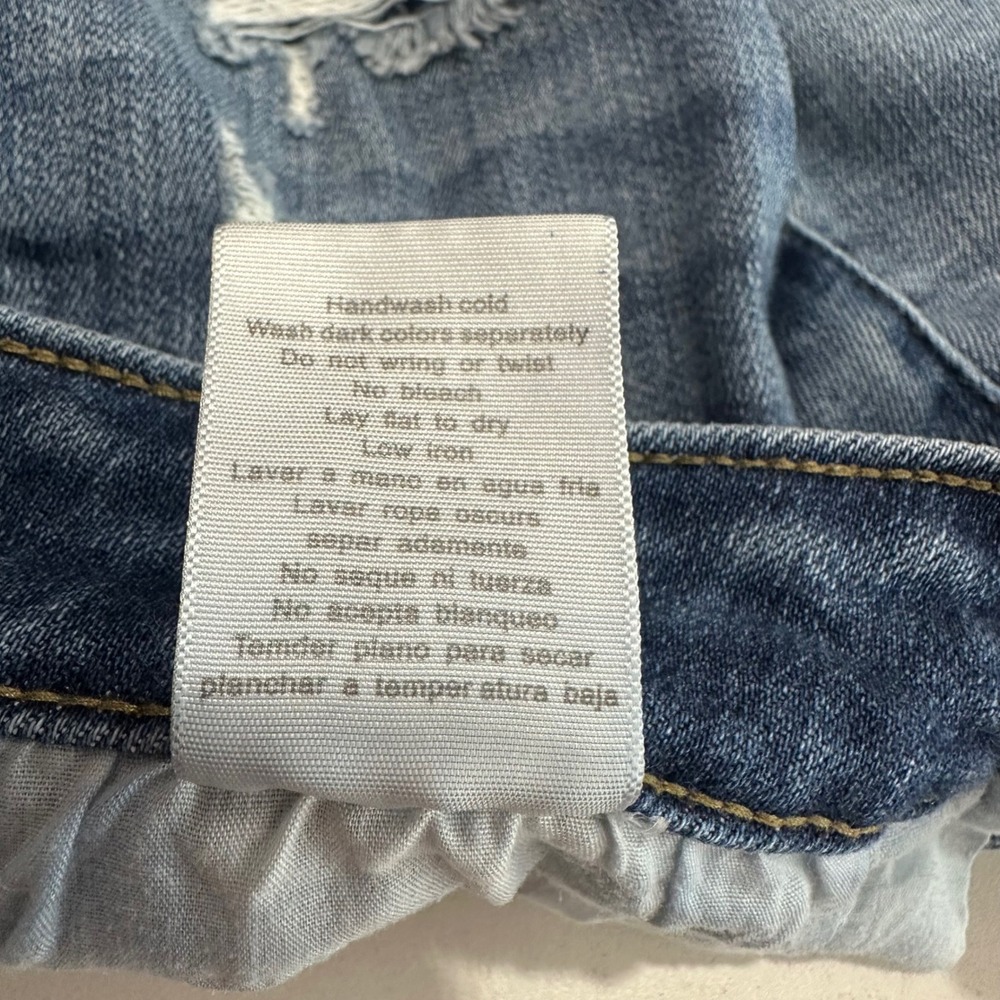 Judy Blue Distressed Denim Shorts Medium Wash Frayed Hem JB150122 Womens S - Picture 6 of 7